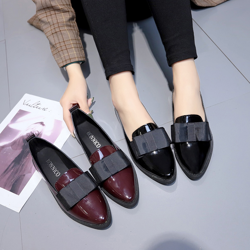 Women Shoes On Sale - Mocassins à bout pointu en cuir