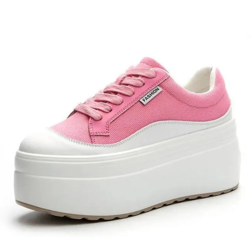 Women Shoes Sale - Chaussures à plateforme compensées en cuir