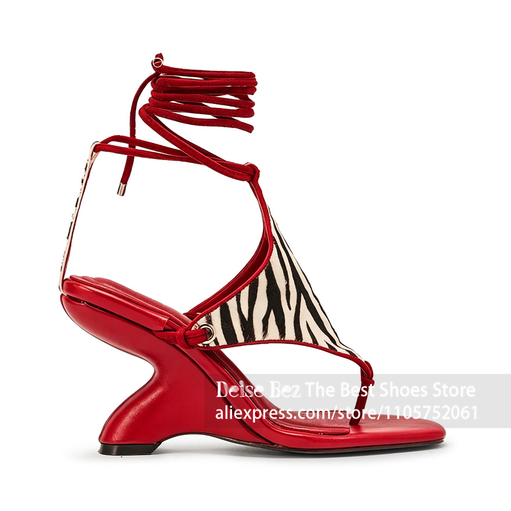 Strappy Heeled Sandals - Sandales à talon sculptural imprimé zèbre,