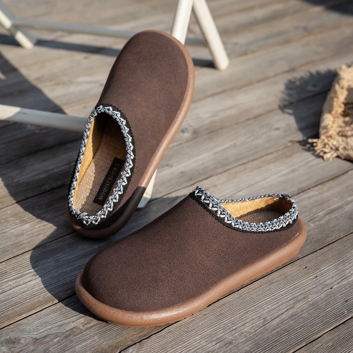 Pantoufles brodées pour femmes - Women'S Shoes In Wide Width avis et prix