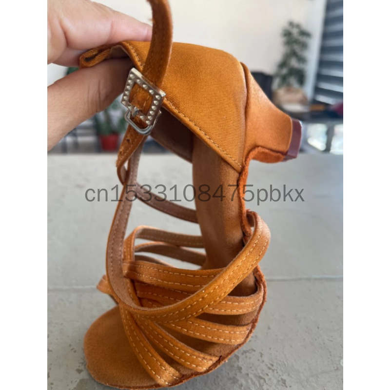 Chaussures de danse latine en  - Women Shoes Kinds avis et prix